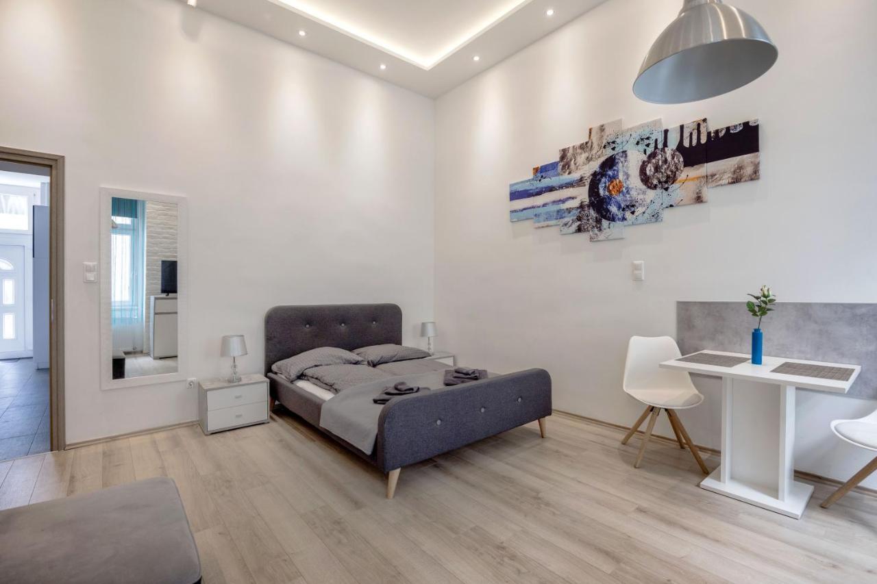 Elegant Studio In Central Budapeszt Zewnętrze zdjęcie